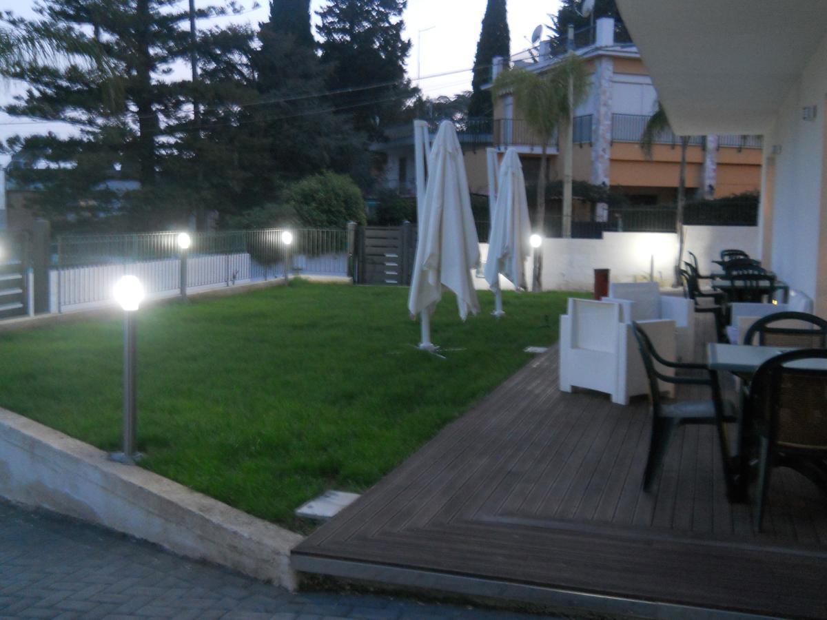 White Beach Beb Fontane Bianche Exterior photo
