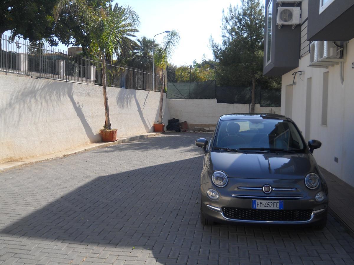 White Beach Beb Fontane Bianche Exterior photo